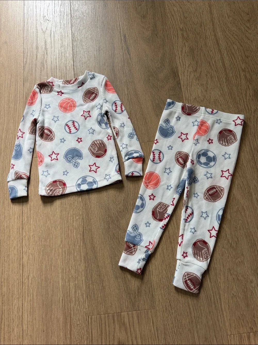Saint Eve Kids Sports Print Thermal Pajama Set - White with Red & Blue Size 2T